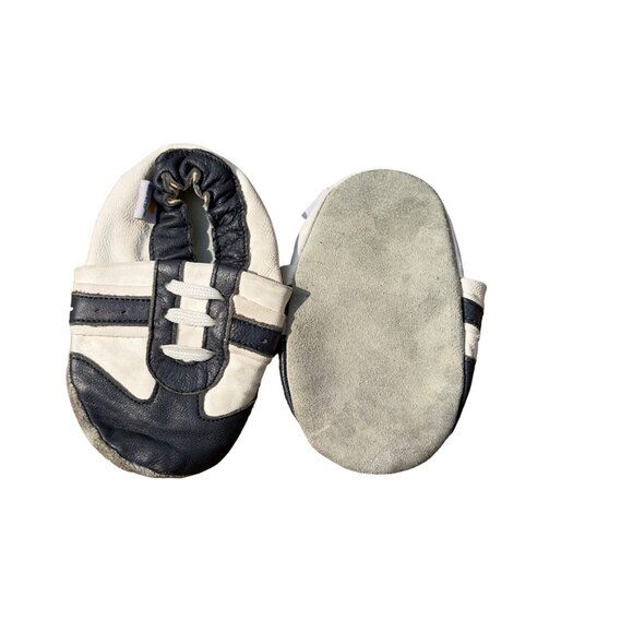 Bundle Of Three Pairs Of Soft Sole Leather Baby Shoes With Fun Designs & Elastic - Picture 2 of 8